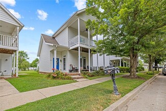 2713 N Whit Ln, Fayetteville, AR 72704