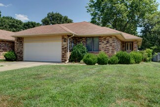 3478 S Welwood Ave, Springfield, MO 65804
