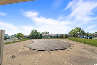 5880 Rembrandt Ct Unit C, Hanover Park, IL 60133