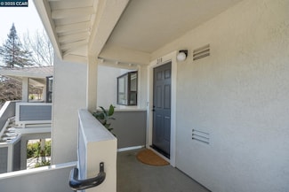 2582 Oak Rd Unit 218, Walnut Creek, CA 94597