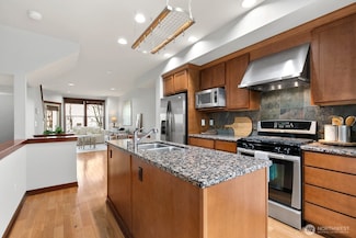 4436 44th Ave SW Unit C, Seattle, WA 98116