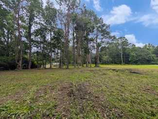 538 Mercantile Rd, McClellanville, SC 29458