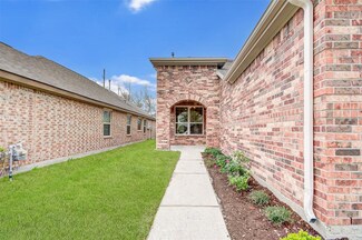 1610 Thornhollow Dr, Houston, TX 77014