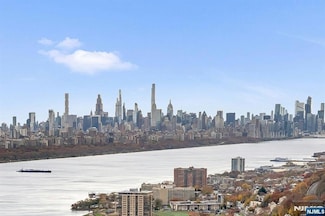 1600 Parker Ave Unit 30D, Fort Lee, NJ 07024