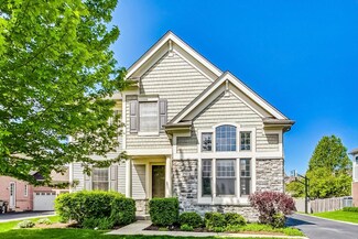712 Pfingsten Rd, Glenview, IL 60025