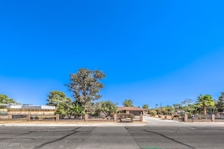 2880 Red Rock St, Las Vegas, NV 89146