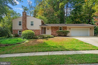 6806 Gillings Rd, Springfield, VA 22152