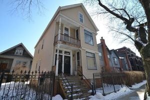 3241 N Kenmore Ave Unit 1, Chicago, IL 60657