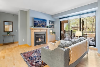 317 Groveland Ave Unit 106, Minneapolis, MN 55403
