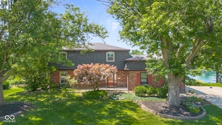 3905 Cove Rd, Columbus, IN 47203