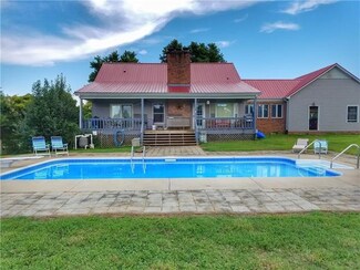 4117 Harris Creek Rd, Lawndale, NC 28090
