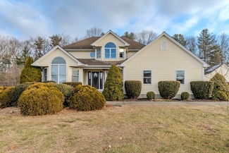 95 Gunn Rd, Southampton, MA 01073