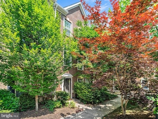 9606 Westerdale Dr, Upper Marlboro, MD 20774