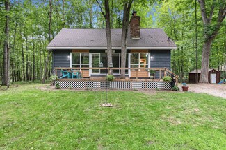 12050 Victoria Dr, Stanwood, MI 49346