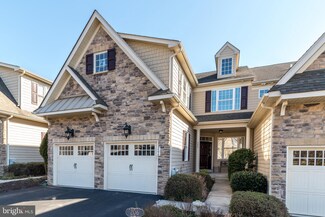 206 Caspian Ln, Norristown, PA 19403