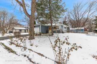22220 W Oak Ave, Grayslake, IL 60030
