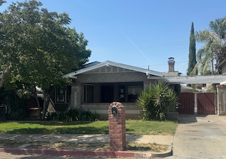 292 E Oak Ave, Porterville, CA 93257