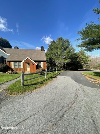 75 Corey Rd Unit 75, Hancock, MA 01237