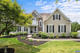 208 Claybrook Dr, Waynesboro, VA 22980