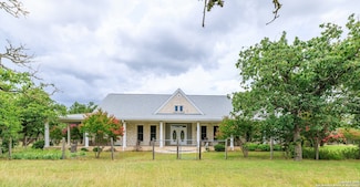 11453 N Us Highway 87, Fredericksburg, TX 78624