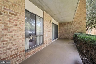 13143 Dairymaid Dr, Germantown, MD 20874
