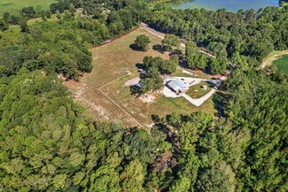 2415 Thad Bell Rd, Defuniak Springs, FL 32433