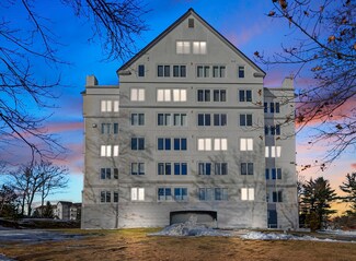 12 Mountain Laurels Dr Unit U503, Nashua, NH 03062