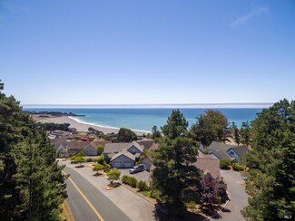 39001 Cypress Way, Gualala, CA 95445