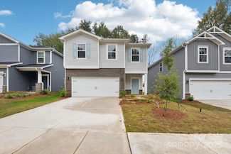 1421 Wildflower St, Newton, NC 28658