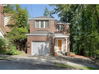 3017 SW Fairview Blvd, Portland, OR 97205