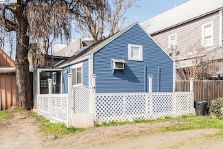 493 Main St, Weaverville, CA 96093