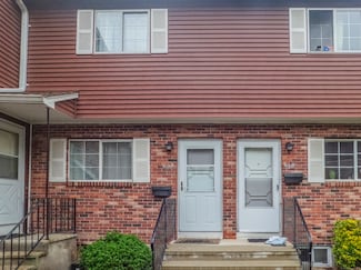 65 Patricia Rd Unit N, Bridgeport, CT 06606