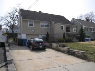 82 Wall St, Metuchen, NJ 08840