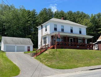 88 Grove St, Dexter, ME 04930