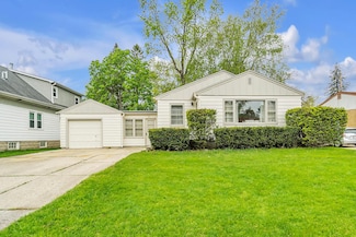 6219 N Willow Glen Ln, Milwaukee, WI 53209