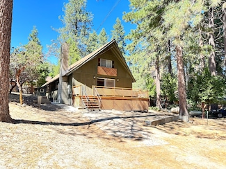 53430 Sherman Dr, Idyllwild-Pine Cove, CA 92549