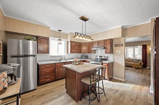 1070 22nd Ave SE, Minneapolis, MN 55414