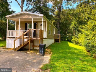 41 Leopard Ln, Lothian, MD 20711
