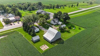 409 & 411 S Main Ave, Alburnett, IA 52202