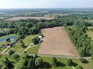 5213 Dayhuff Rd, Mooresville, IN 46158