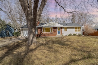 1745 Shryer Ave W, Saint Paul, MN 55113