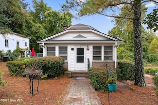 8168 Main St, West End, NC 27376