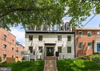 2647 41st St NW Unit 2, Washington, DC 20007