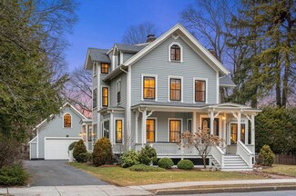 102 Sudbury Rd, Concord, MA 01742