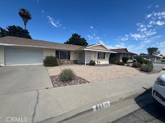 651 Whitney Dr, Hemet, CA 92543