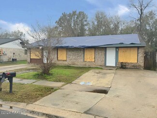 403 Knollwood Cir, Lafayette, LA 70506