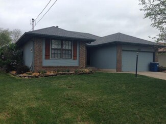 2127 S Golden Ave, Springfield, MO 65807