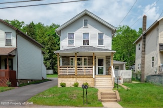 130 Woodlawn Ave, Mountain Top, PA 18707