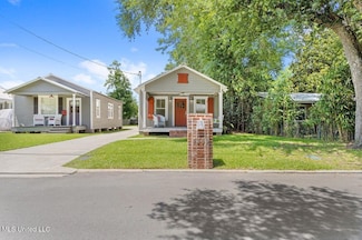 1309 Bowen Ave, Ocean Springs, MS 39564