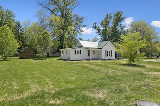 304 Bethel Concord Rd, Bethel, OH 45106